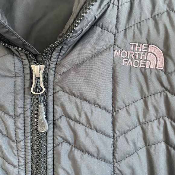 North Face Black Bombay Insulated Jacket, Women's Medium - Picture 5 of 11